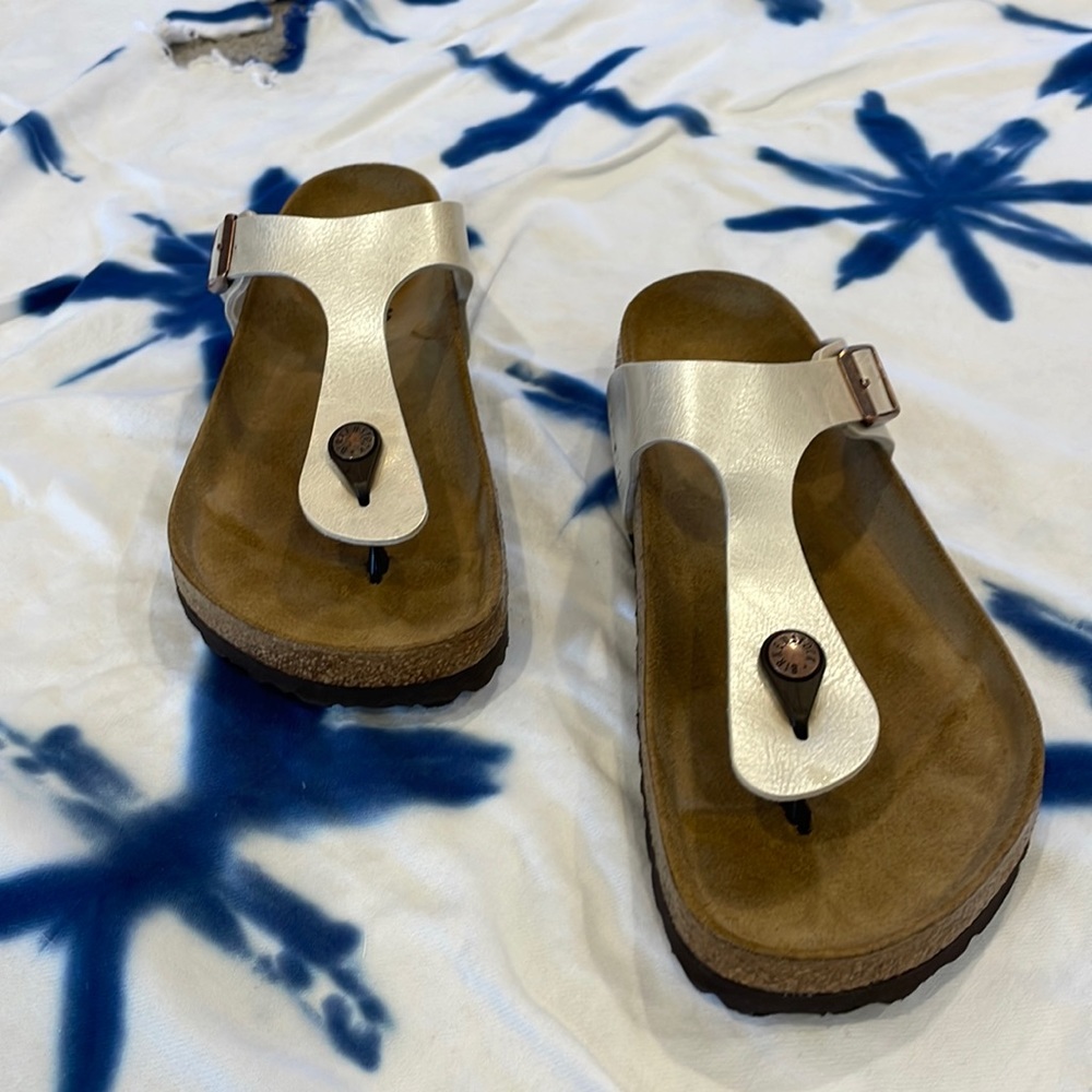 Brand New Birkenstocks! Pearlescent color. It’s perfect!